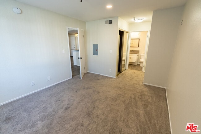 Building Photo - 4378 Sepulveda Blvd