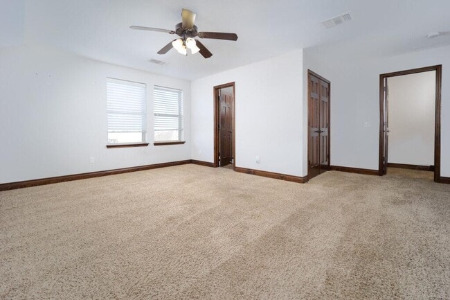 Building Photo - 2405 NW 180th St