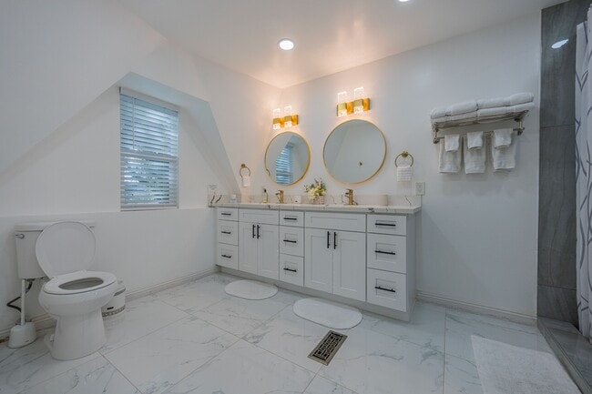 Building Photo - 28205 Meadow Oak Ln