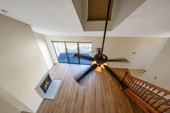 Building Photo - 2300 Old Spanish Trl