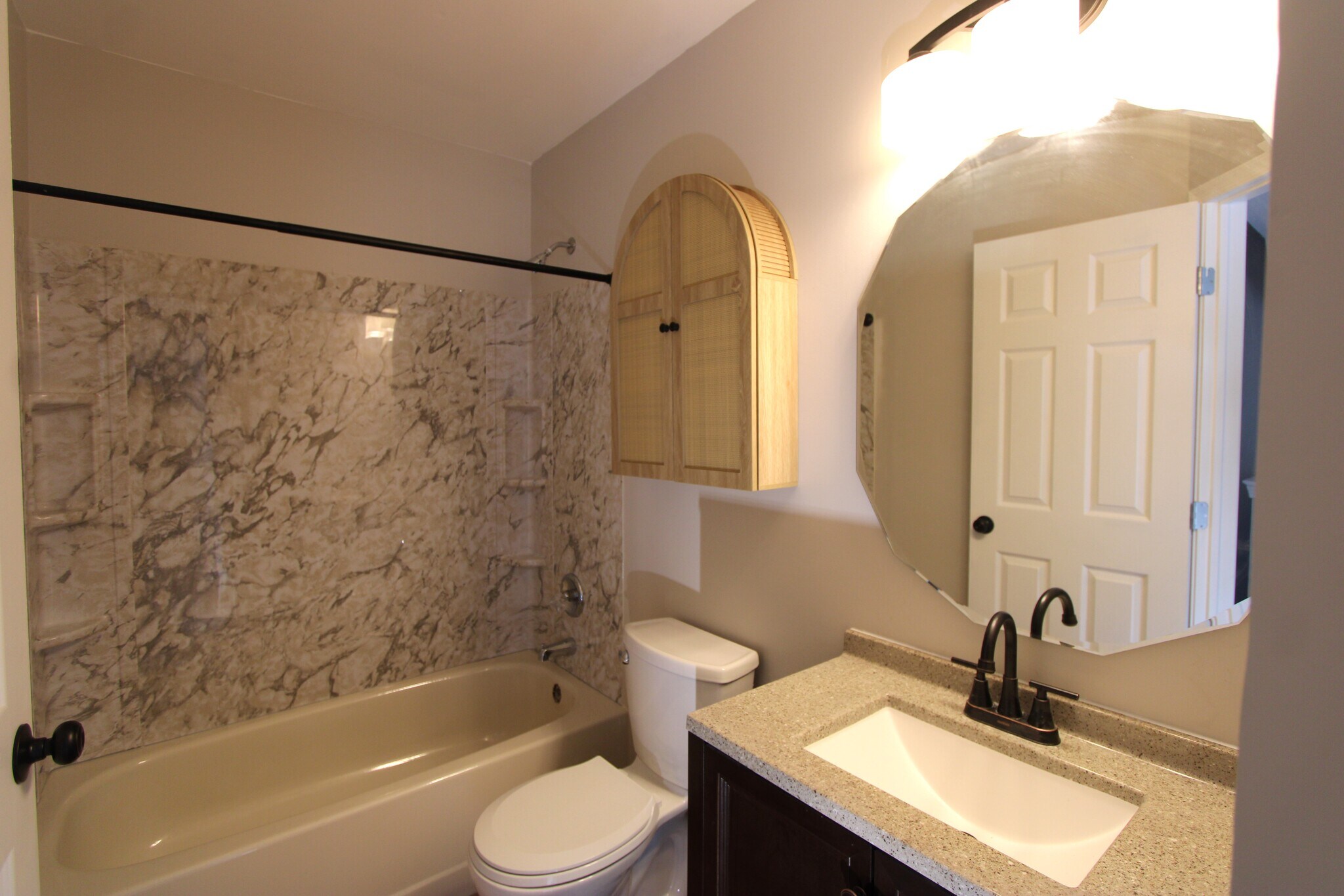 Building Photo - 7827 Hidden Creek Way