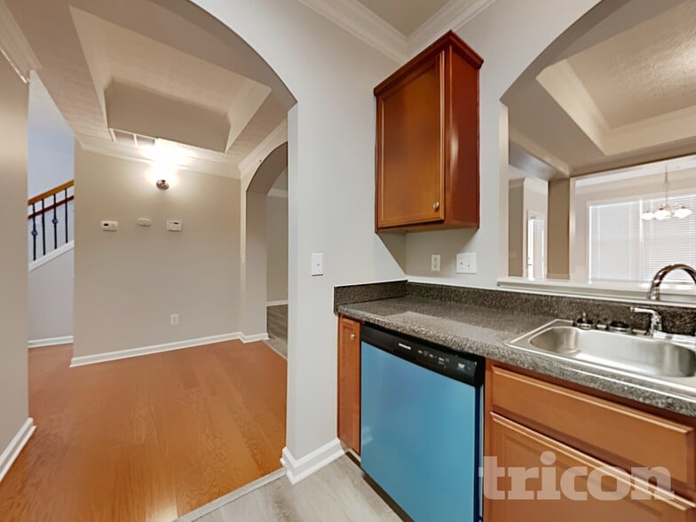 Building Photo - 8132 Brookbend Dr