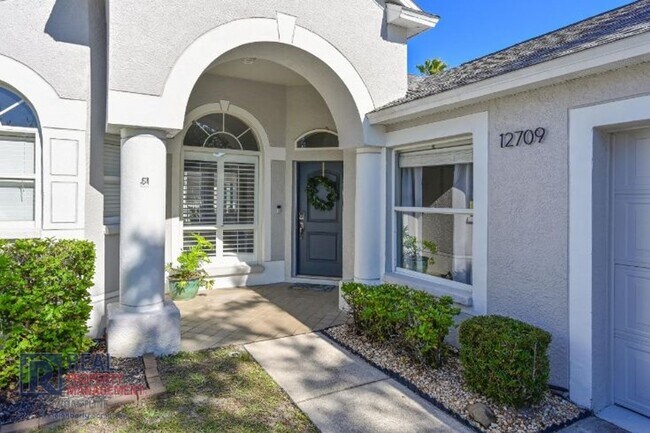 Building Photo - Impeccably Maintained Home in Summerfield Village - Lakewood Ranch!