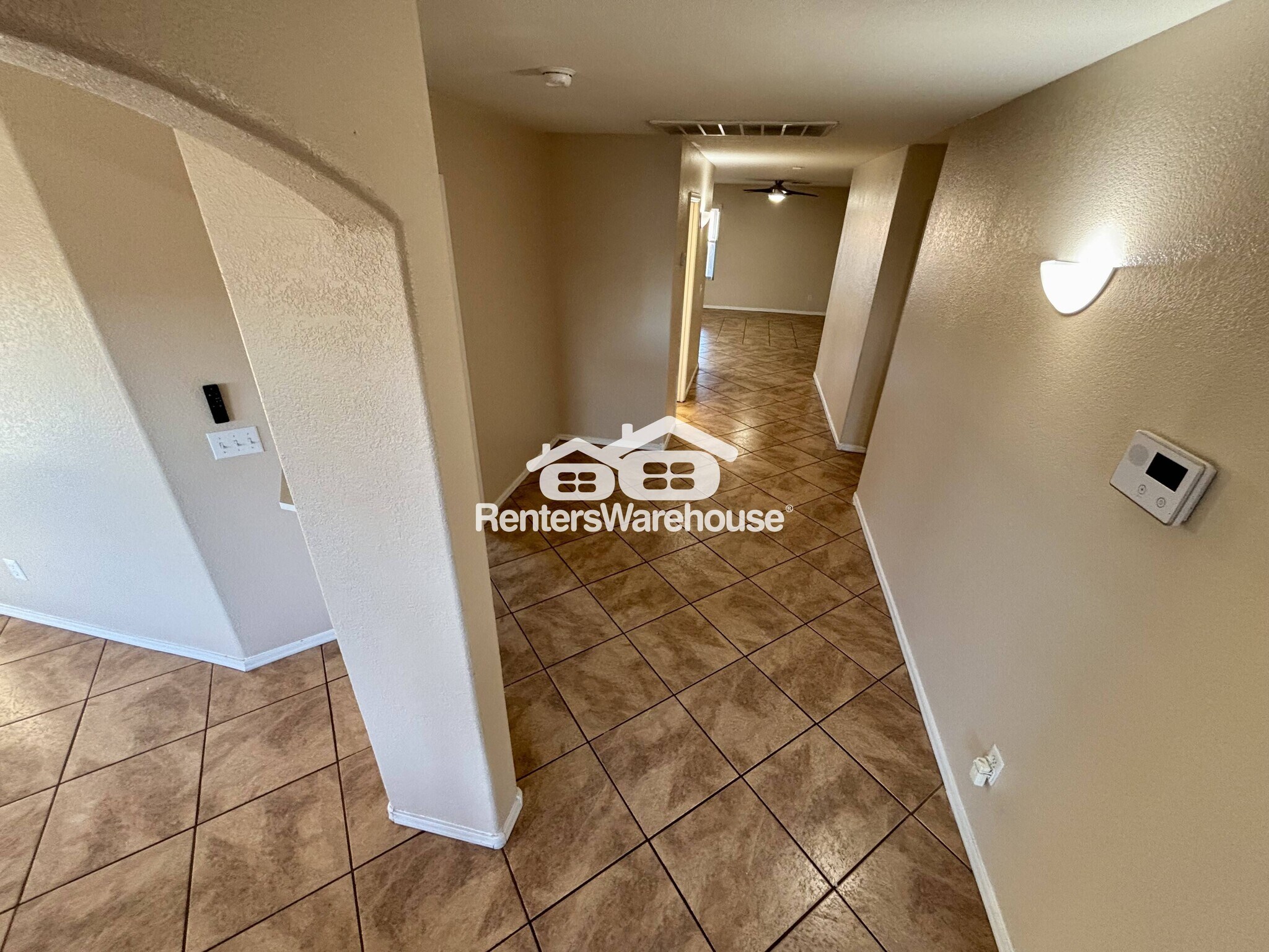 Building Photo - 2607 S 71st Dr