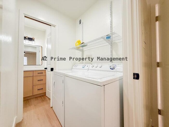 Building Photo - 3056 N 32nd St