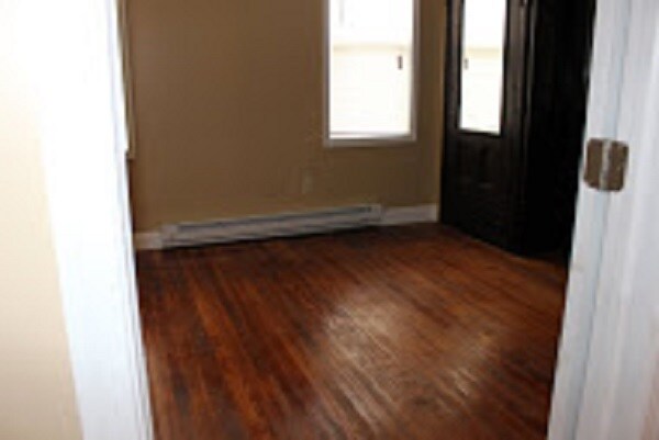 Building Photo - 1616 W Glenwood Ave