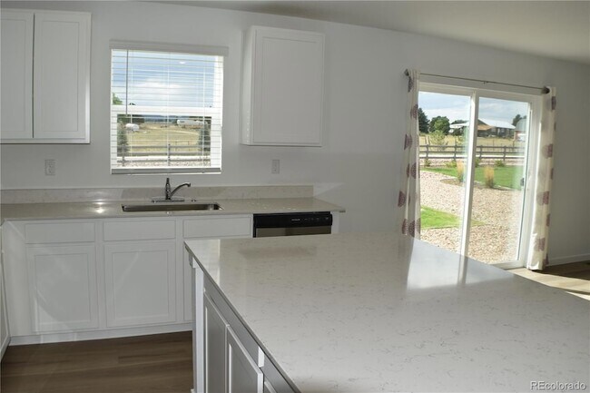 Building Photo - 7864 Desert Wrangler Dr