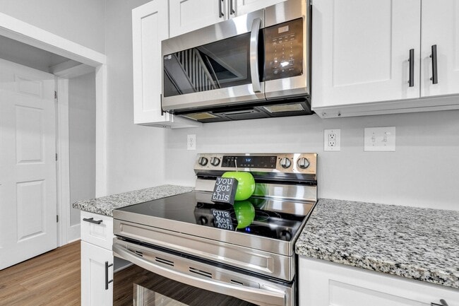 Building Photo - 3628 Birchwood Ave