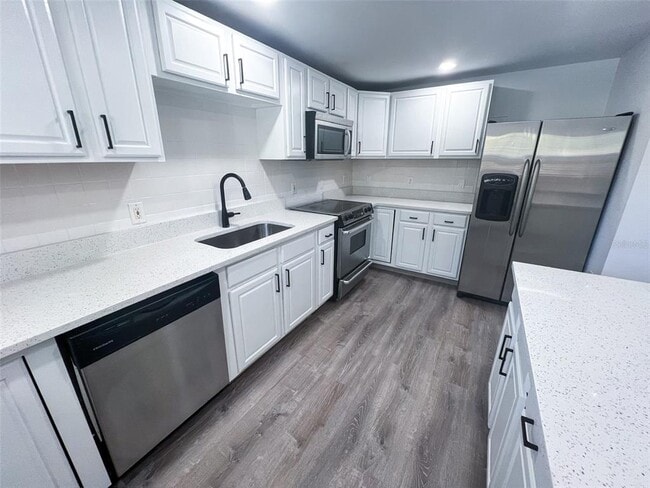 Building Photo - 3402 W Van Buren Dr
