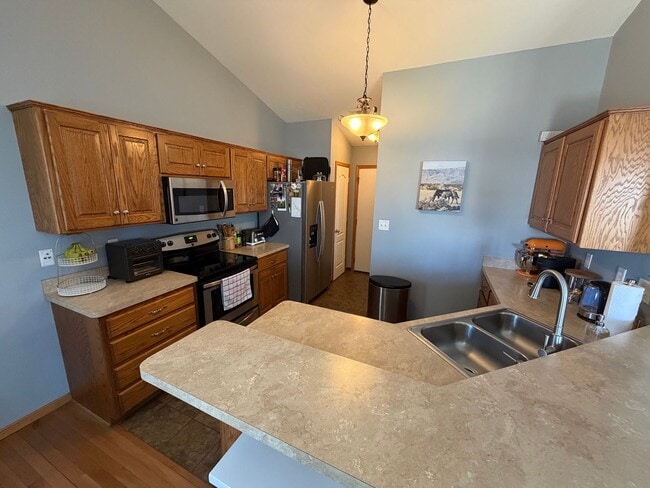 Building Photo - Italian Estates Property Management