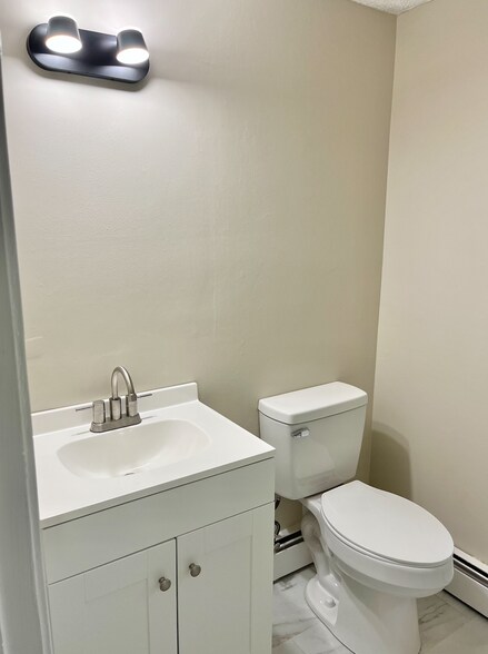 Main Floor Bathroom - 360 Pleasant Valley Rd