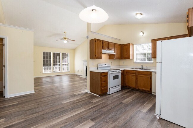 Building Photo - Gorgeous 3 Bedroom Home in Raleigh