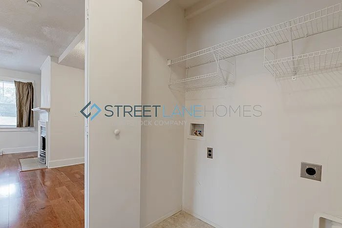 Building Photo - 4205 Mildred Ave