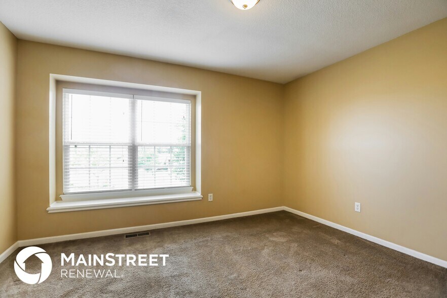 Building Photo - 16423 Richmond Ct