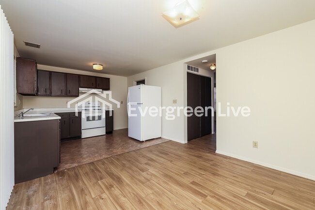 Building Photo - Coming Soon!