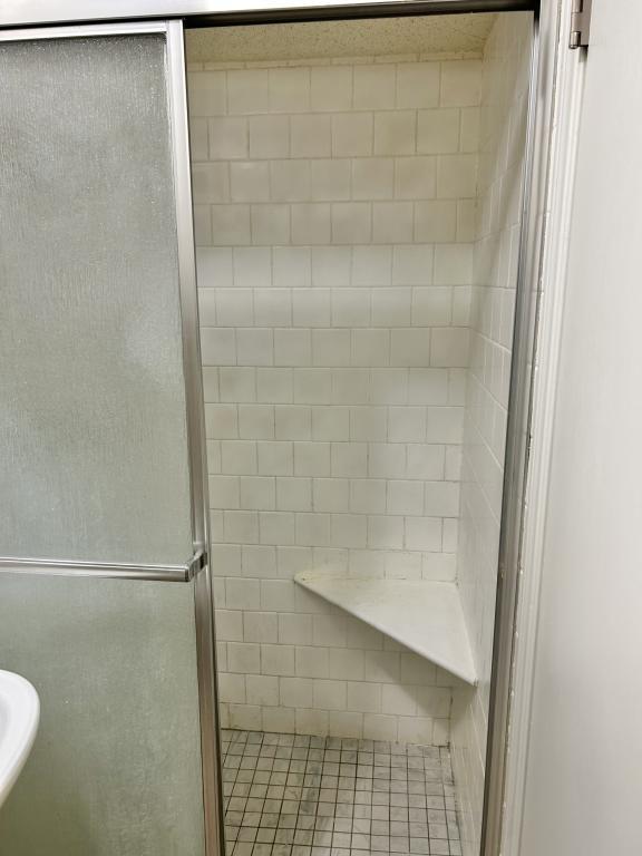 Building Photo - 424 N Webb Ave