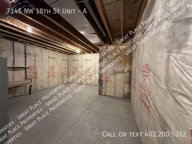 Building Photo - 7146 NW 18th St