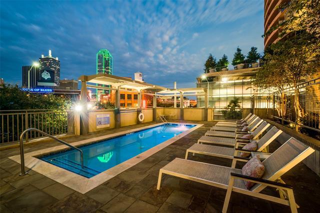 Building Photo - 2323 N Houston St