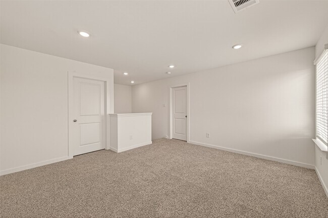 Building Photo - 3554 Shearwater St
