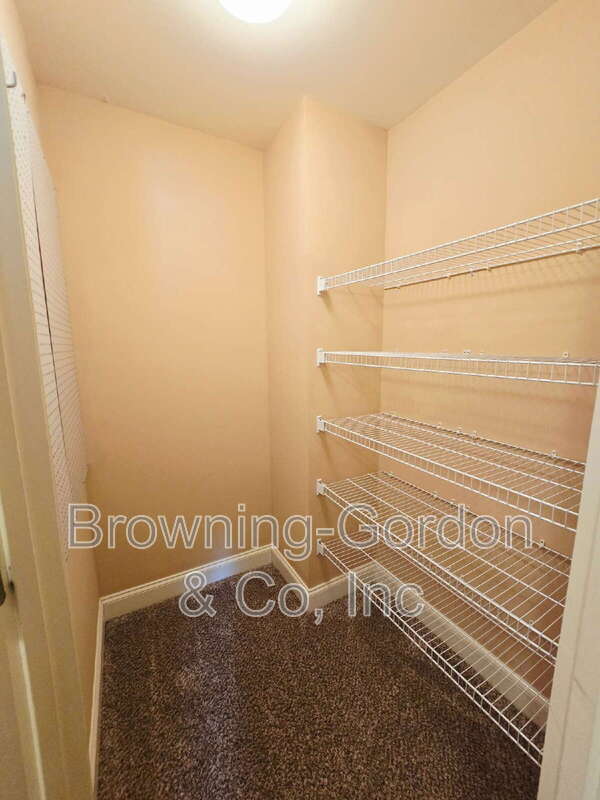 Building Photo - 735 Tulip Grove Rd