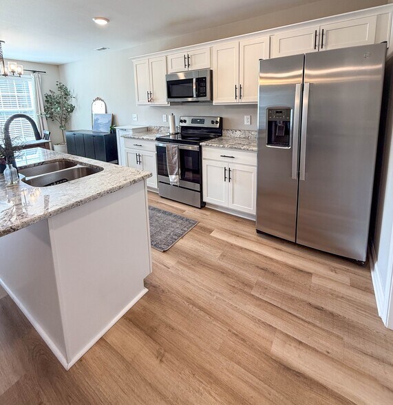 Building Photo - 409 Pomeroy Dr