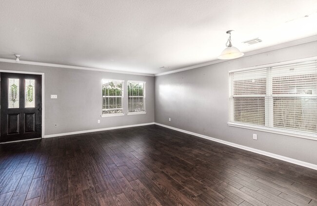 Building Photo - 2410 Bristol Band Ln