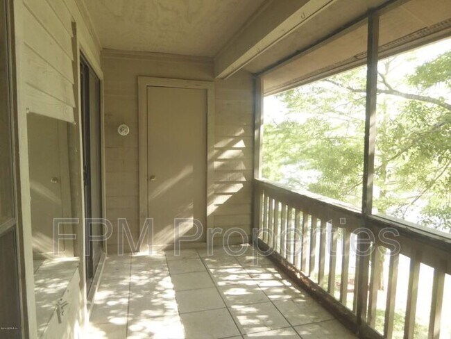 Building Photo - 10200 Belle Rive Blvd