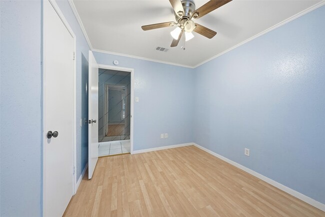 Building Photo - 18602 Lippizaner Dr