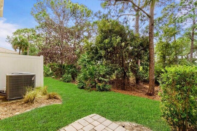 Building Photo - 6120 SE Portofino Cir