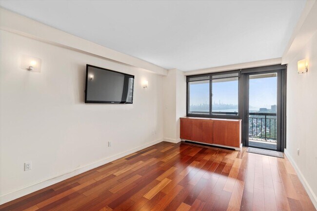 Building Photo - Palisade