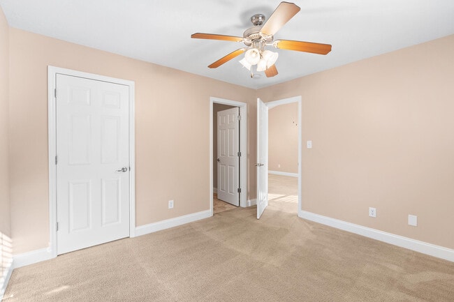 Building Photo - 308 Browning Dr