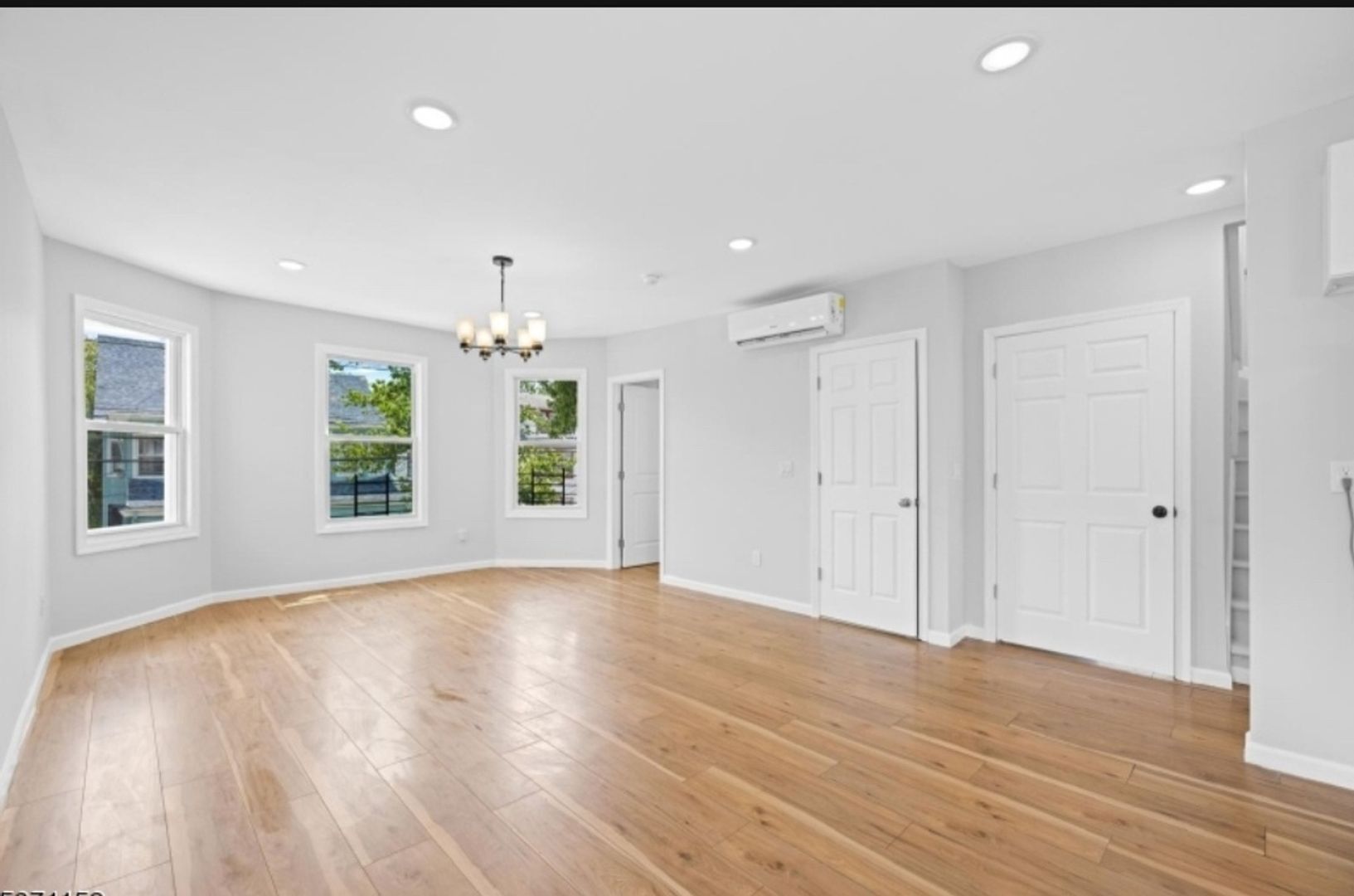 Building Photo - 87 Isabella Ave