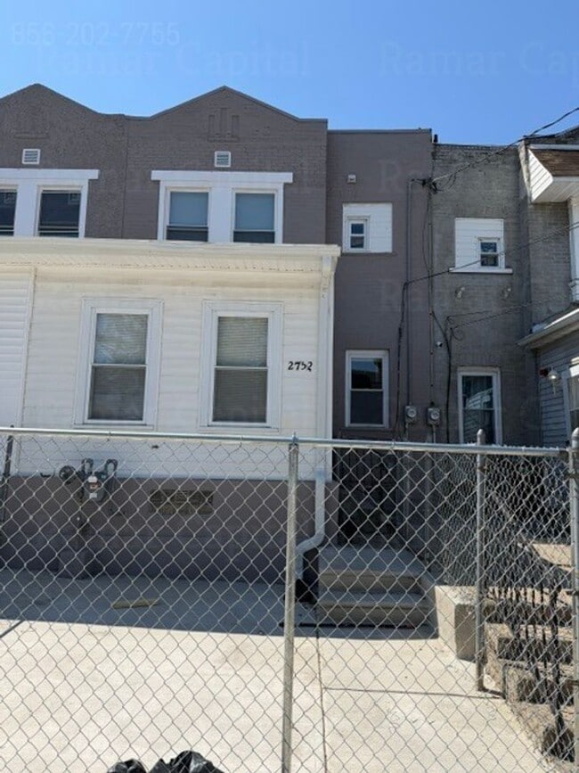 Building Photo - East Camden -  3BR Home with Modern Finishes and Central A/C
