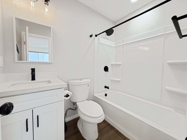 Building Photo - Beautiful Studio Style Condo in Morena w/ ...