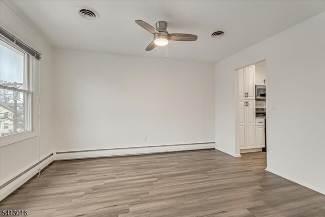 Building Photo - 35 Field Rd