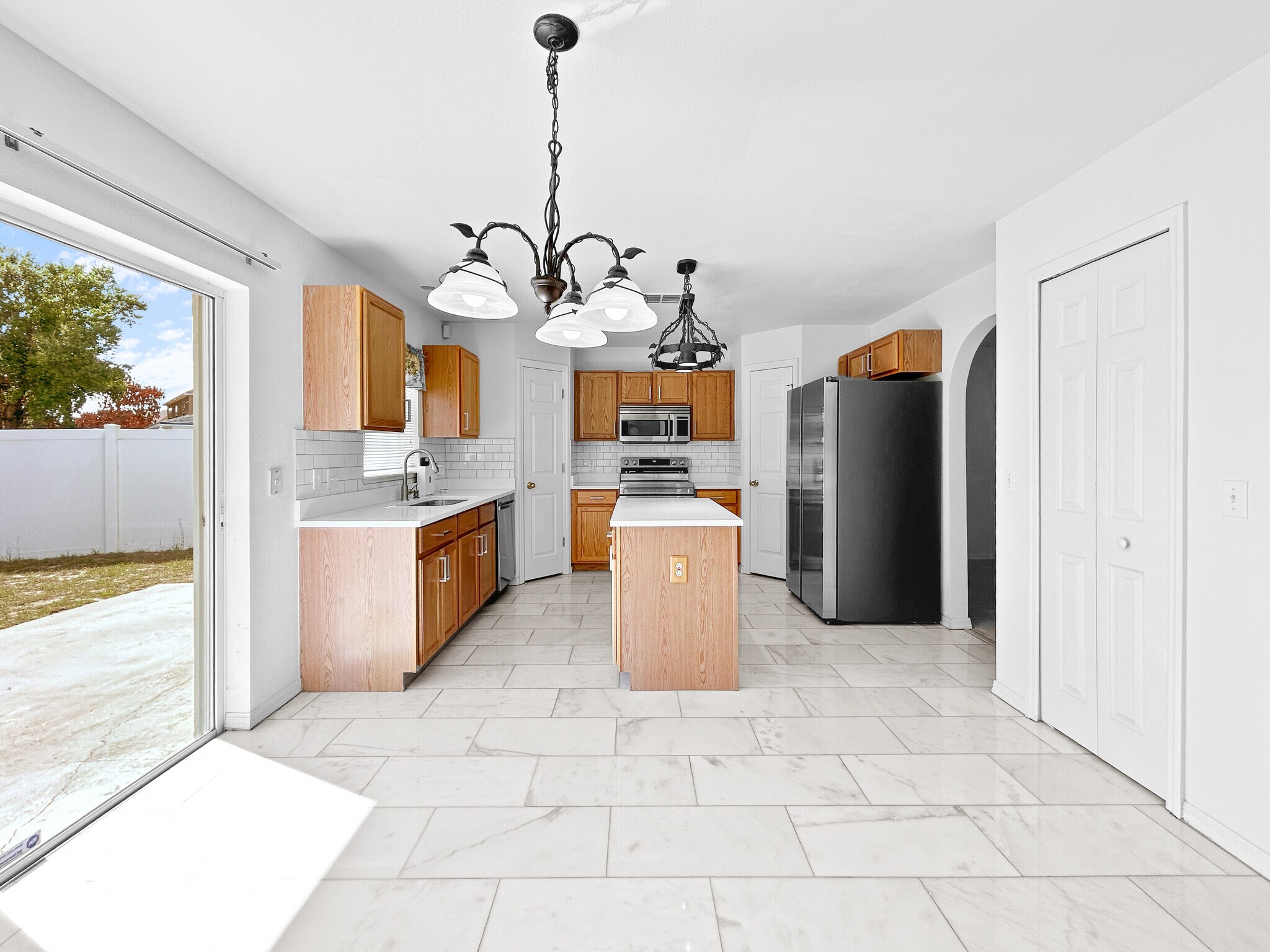 Building Photo - 1035 Ronlin St