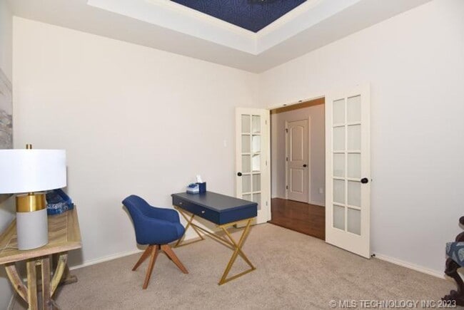 Building Photo - Room for the whole family in this 5 bedroom, 3-1/2 bath Executive Rental on corner lot in Millice...