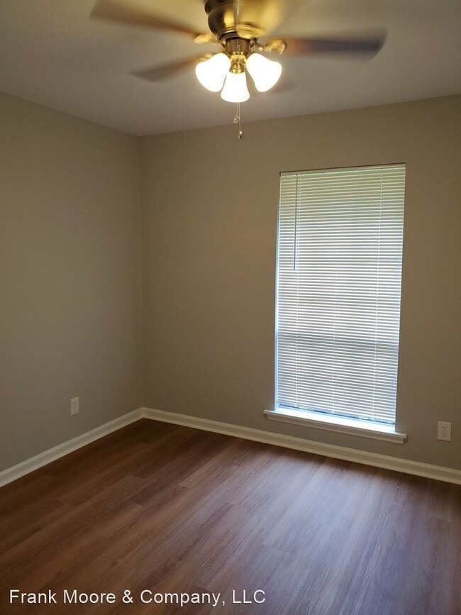 Building Photo - 3 br, 2 bath House - 938 Mill Drive