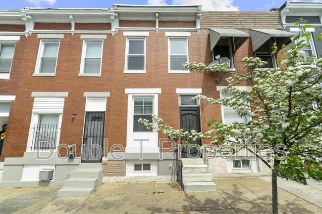 Primary Photo - 2906 E Monument St