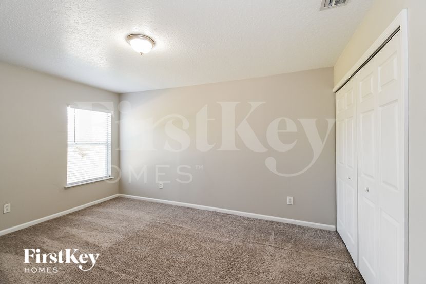 Building Photo - 2163 Fresco Dr