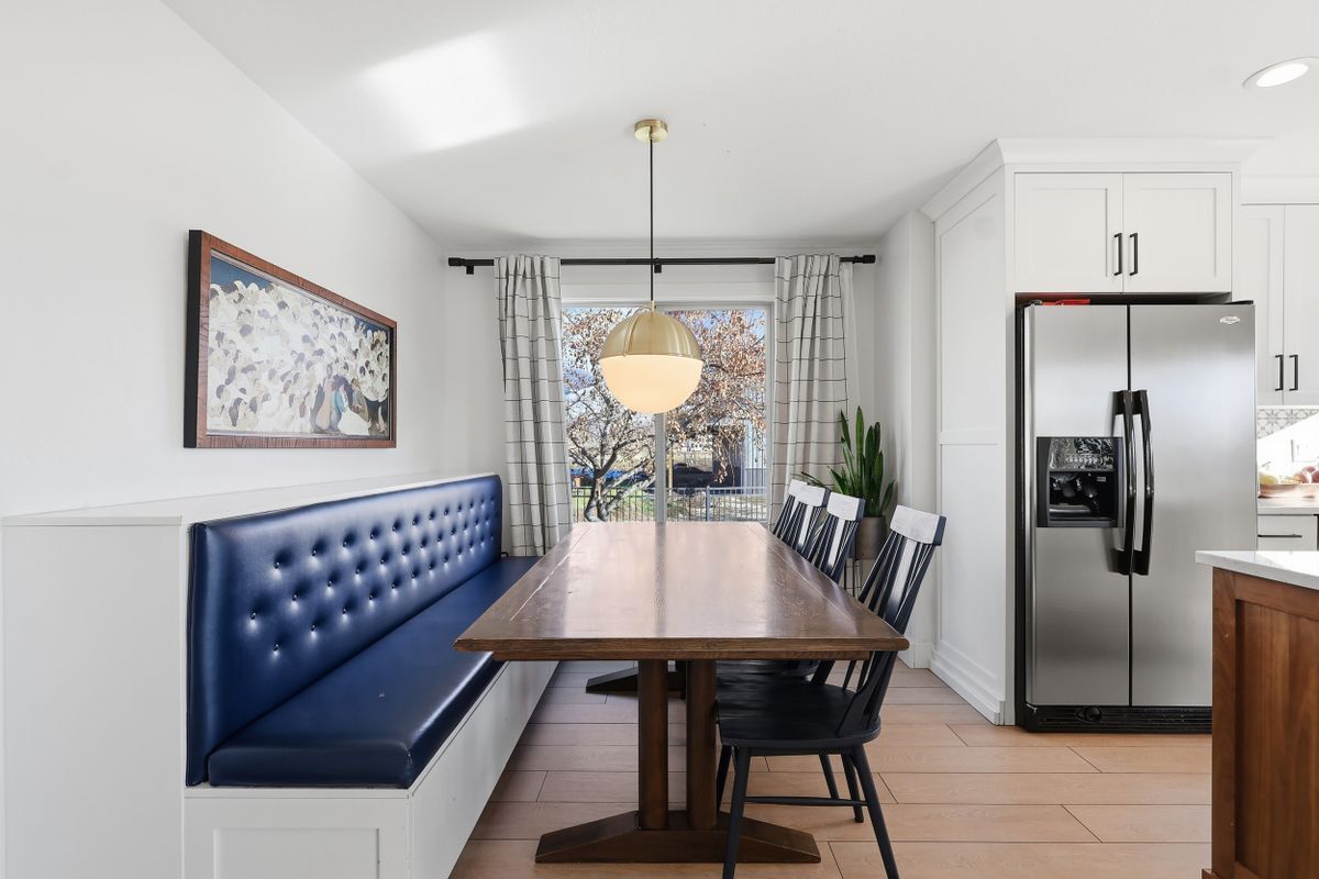 Building Photo - 1799 800 N