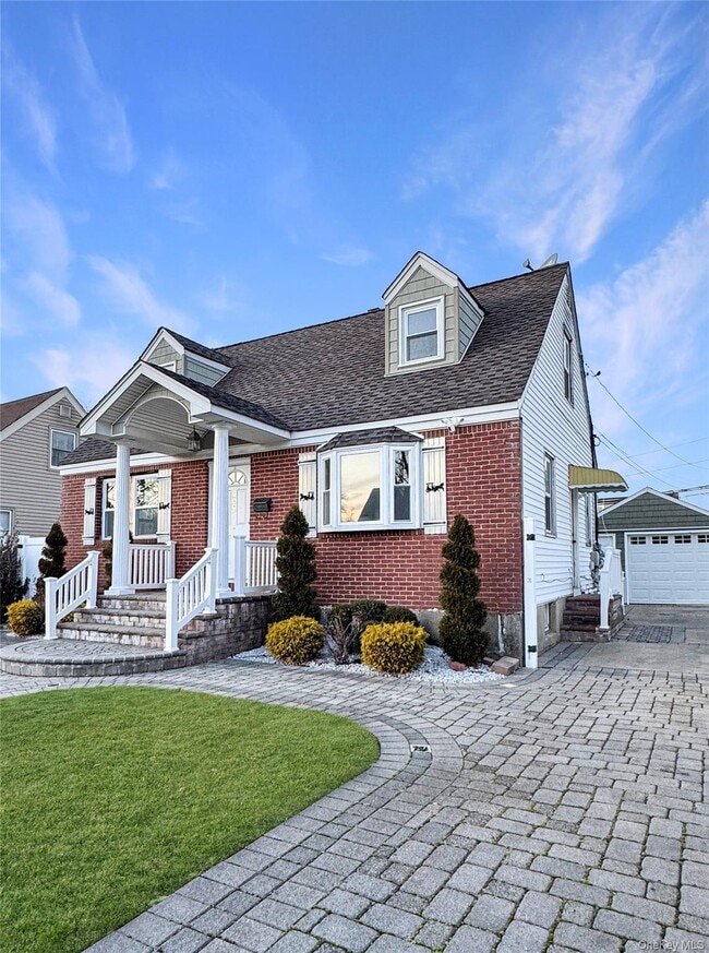 Building Photo - 741 Salem Rd