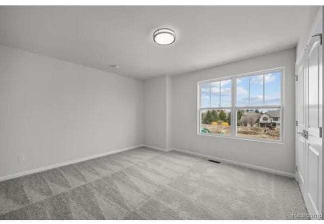 Building Photo - 1802 Salt Springs Dr