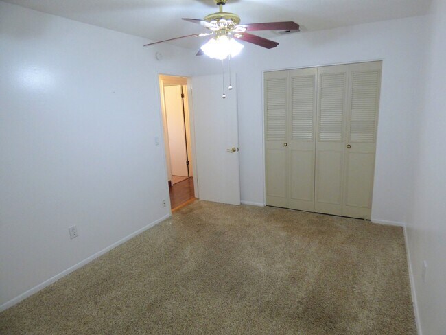 Building Photo - 1358 Arrow St