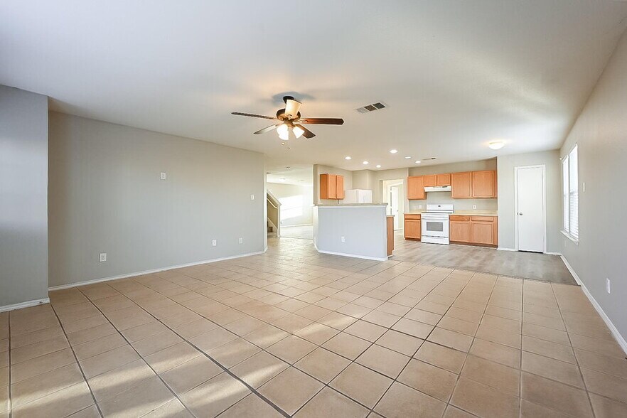 Building Photo - 3008 Southern Hills Ln