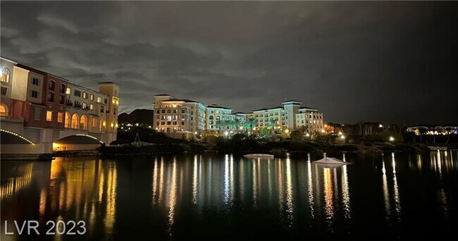 Building Photo - Stunning studio in Lake Las Vegas
