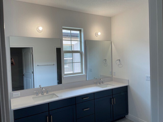 Building Photo - 7501 Wing Span Wy