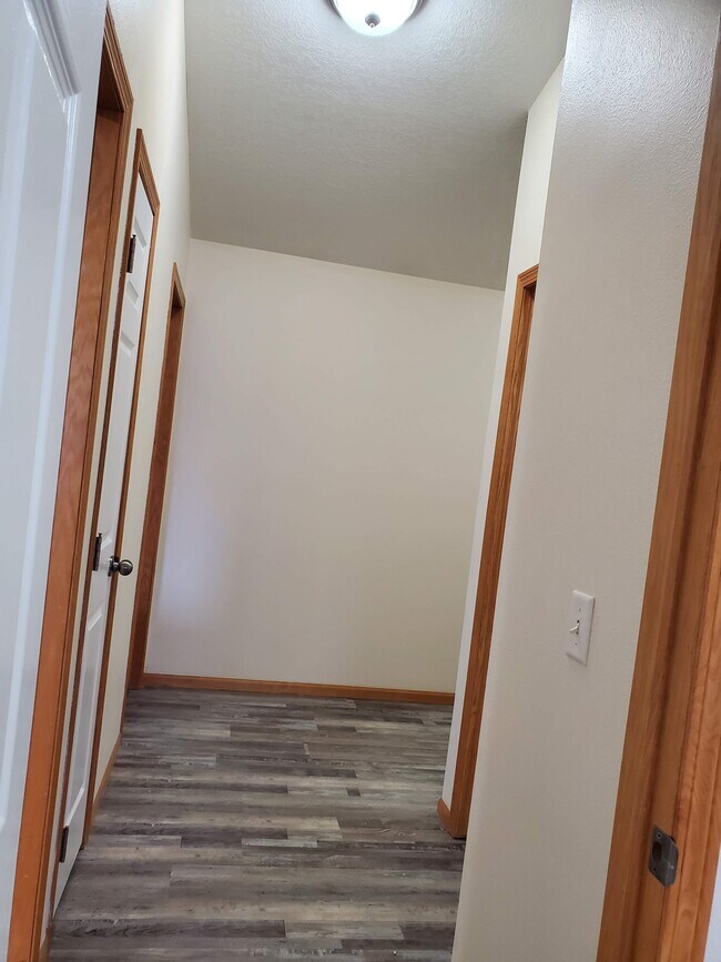 Building Photo - 936 McKinley Ave