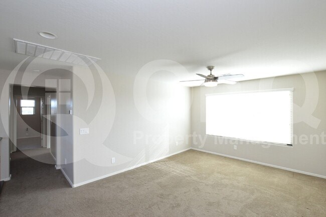 Building Photo - 9677 W Fallen Leaf Ln
