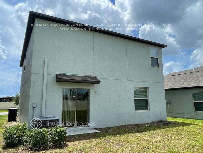 Building Photo - 15618 Greenleaf Bay St